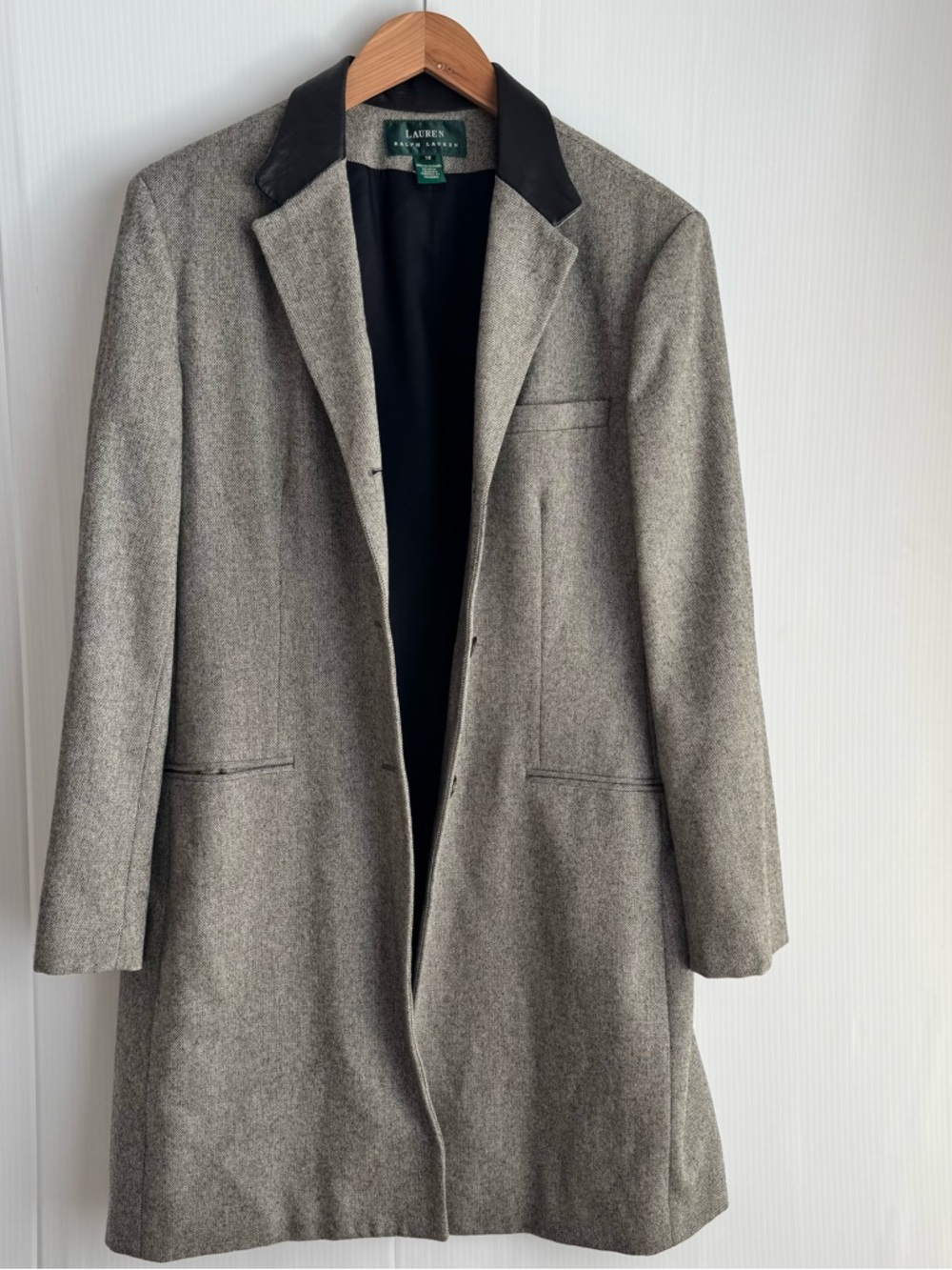 Vintage Ralph Lauren Gray Wool-Blend Trench Coat Black leather  Collar - Picture 7 of 7